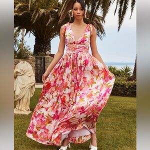 Sugarlips Abigal Floral Descanso Pleated Maxi Dress